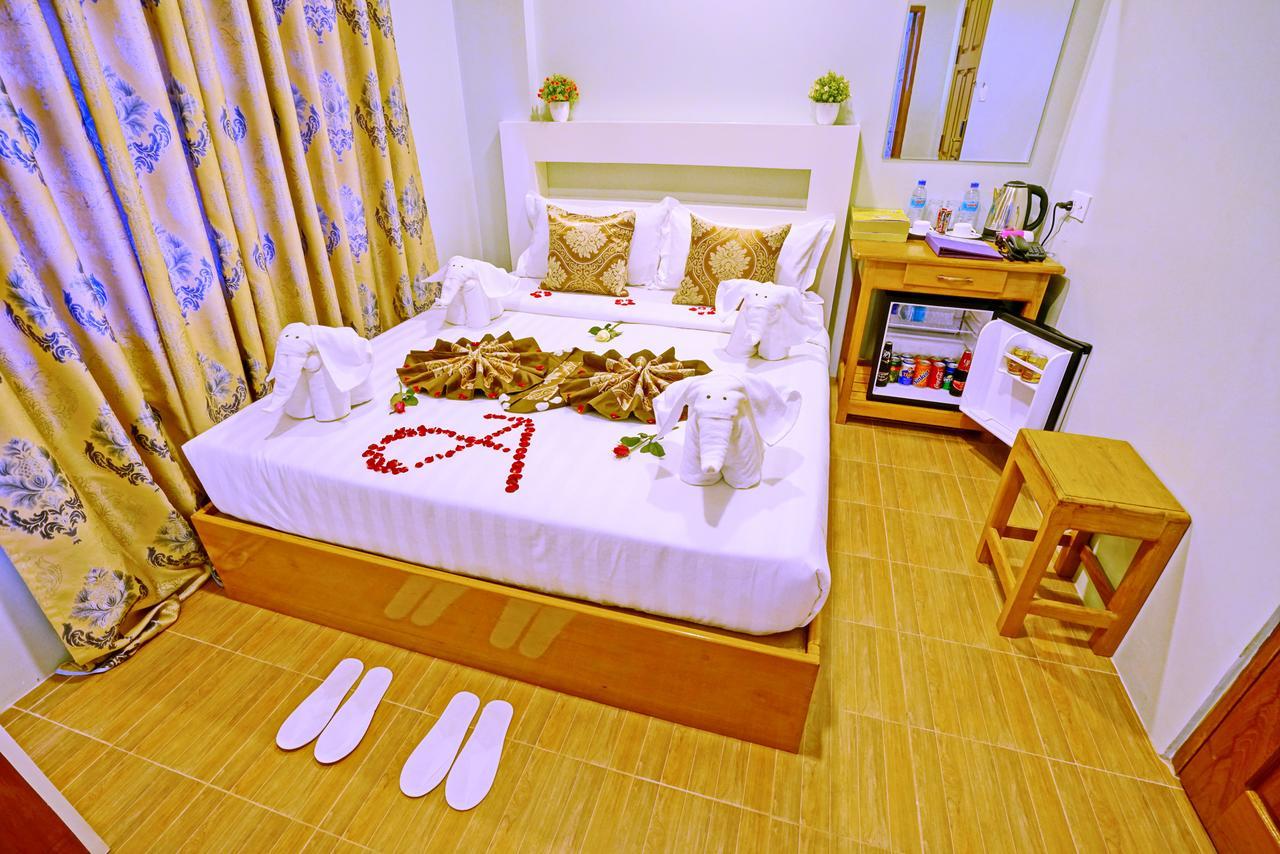 Hotel Aurora Μανταλέι Εξωτερικό φωτογραφία
