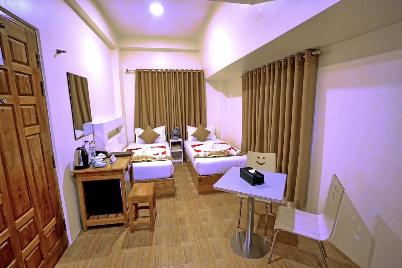 Hotel Aurora Μανταλέι Εξωτερικό φωτογραφία